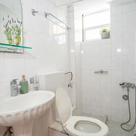 Апартаменты A4 - Rosemary Нидри